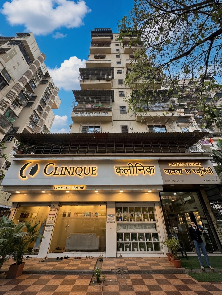 Hair transplant procedure at Clinique Internationale